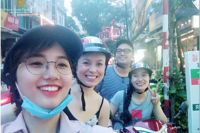 Hanoi old quarter sightseeing & street food eating by Motorcycle - What a typical 3-hour street food ride feels like