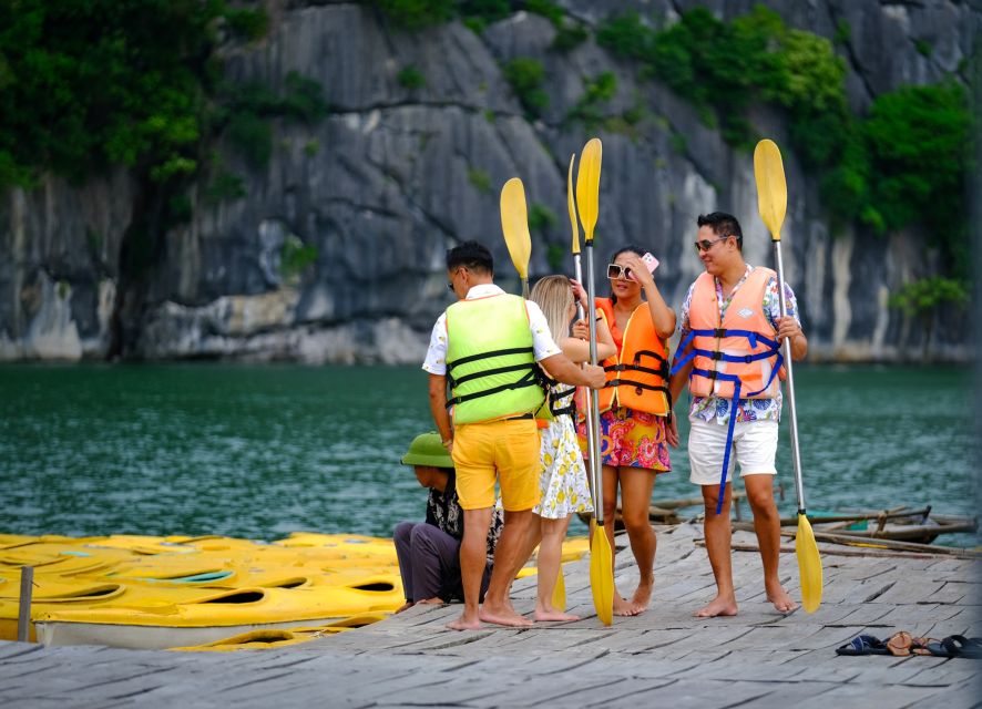 Hanoi: Roundtrip Halong Bay Islands, Caves, Kayaking & Lunch - Getting from Hanoi to Tuan Chau without wasting daylight