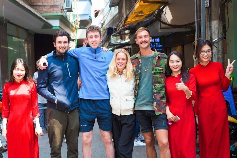 Hanoi: Small-Group Street Food Walking Tour - Getting picked up, meeting in the right place, and not losing time