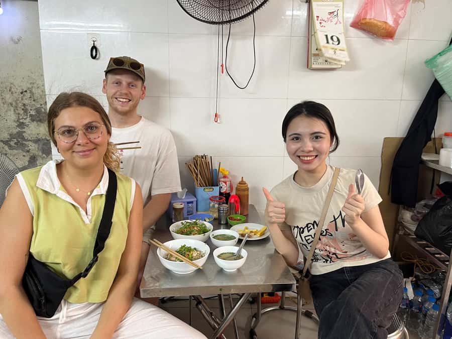 Hanoi: Street Food Walking Tour & Water Puppet Show - Learning the city through food, not just eating it