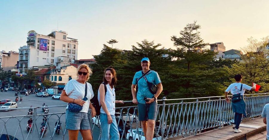Hanoi: The Hidden Old Quarter Experience - Timing, Pace, and Where the Short Stops Help