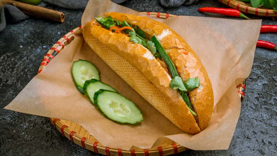 Hanoi Vegan Street Food & Train Street Tour - Why This Hanoi Vegan Street Food Tour Works in the Old Quarter