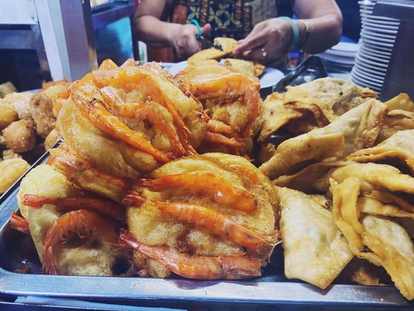 Hanoi: Vietnamese Street Food Tour with Egg Coffee - How guides tailor the route, and why small groups matter