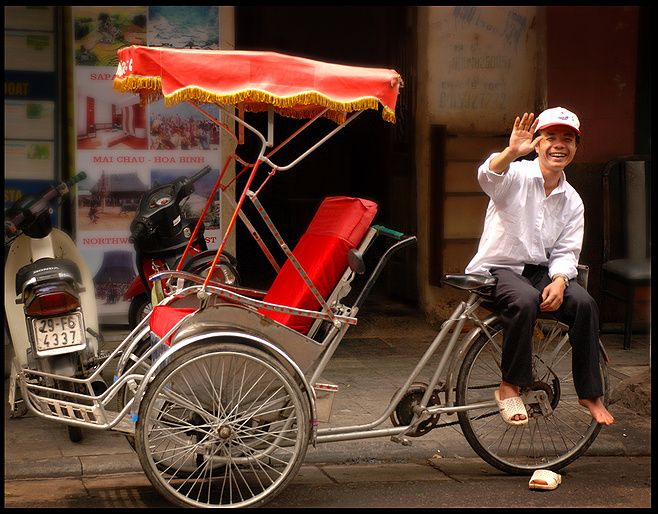 Hanoi Walking Street Food Tour & Cyclo Ride - The guide experience, why it changes everything