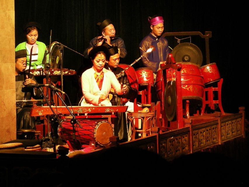 Hanoi: Water Puppet Show Tickets - Audio Guide Options: When You Should Pay for the Translator