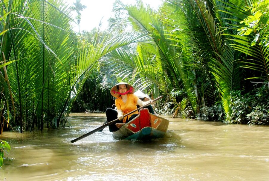 HCM: Mekong Delta, My Tho & Ben Tre Coconut Village - Down the coconut canals by hand-rowed sampan