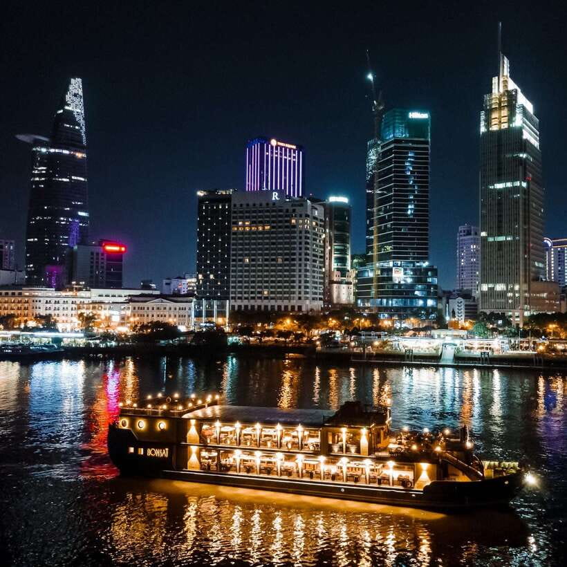 HCM: Saigon River Dinner Cruise - Who should book, and who might want a different plan