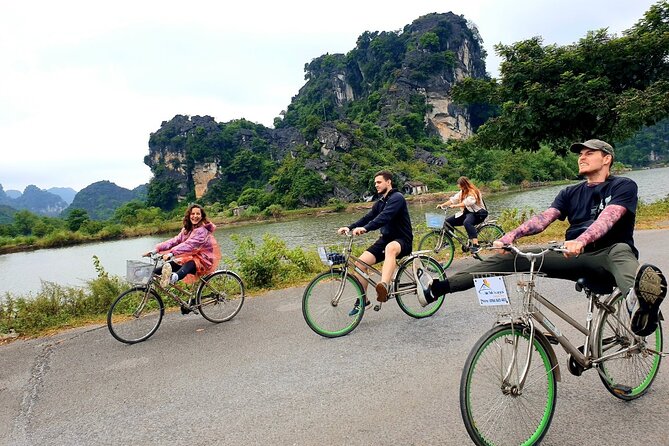 Highlight Ninh Binh Full Day Tour Tam Coc Boat, Mua Cave, Hoa Lu - Tam Coc-Bich Dong by bamboo boat: the slow part that feels worth it
