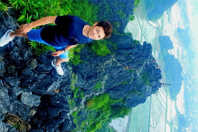 Highlight Ninh Binh Full Day Tour Tam Coc Boat, Mua Cave, Hoa Lu - Guides and pacing: the difference between a good trip and an easy day