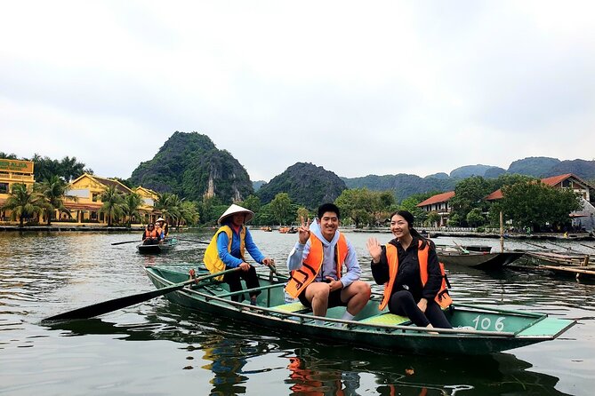 Highlight Ninh Binh Full Day Tour Tam Coc Boat, Mua Cave, Hoa Lu - Hoa Lu Ancient Capital: feudal Vietnam in a focused stop