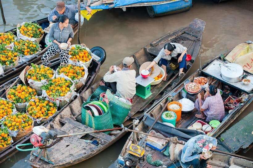 Ho Chi Minh City: Cai Rang Floating Market in Can Tho Tour - The flying menu lunch: how community meals work here
