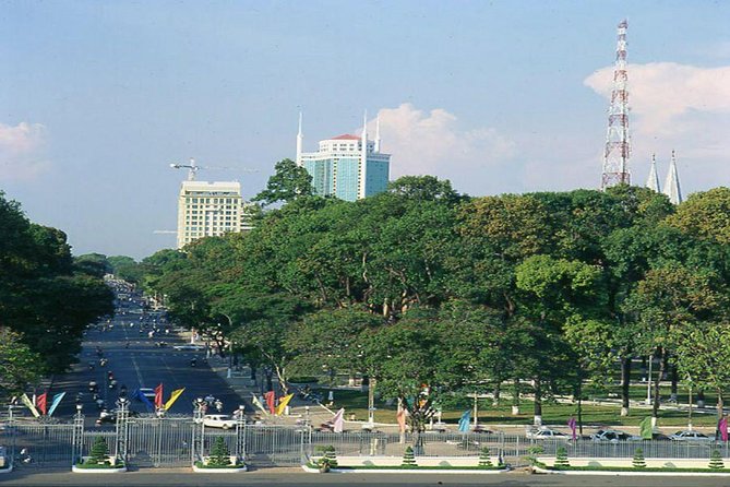 Ho Chi Minh City private full-day tour with Lunch included - A Private 8-Hour Saigon Loop in Air-Conditioned Comfort