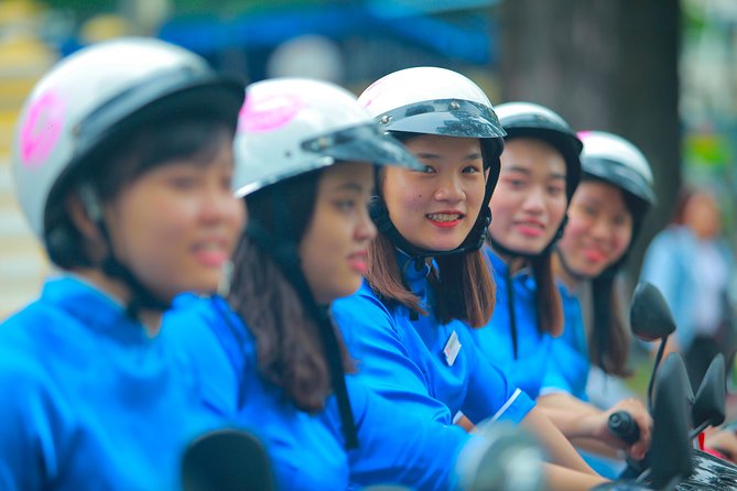 Ho Chi Minh City Tour by Motorbike with Female Riders | KissTour - Safety, Clothing, and Photo Tips That Keep the Ride Comfortable