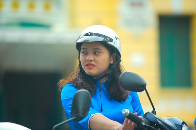 Ho Chi Minh City Tour by Motorbike with Female Riders | KissTour - From Saigon Opera House to the Streets: How the Half-Day Actually Flows