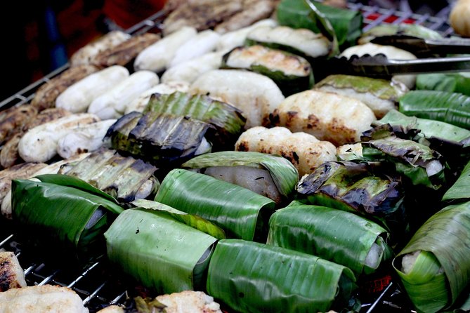 Ho Chi Minh Night Tour by Motorbikes with Female Rider | KissTour - Stop 3: Hồ Thị Kỷ Flower Market, colors plus snacks