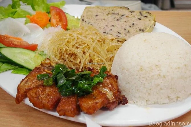 Ho Chi Minh Street Food Tour By Motorbike (Unique & Authentic) - What the guides get right (and what to watch for)