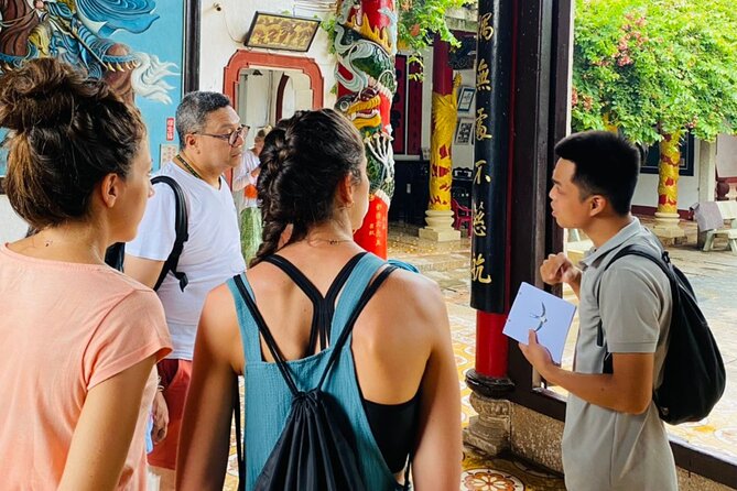 Hoi An Ancient Town Walking Tour with a Local - Stop 2: Japanese Covered Bridge, beyond the postcard view