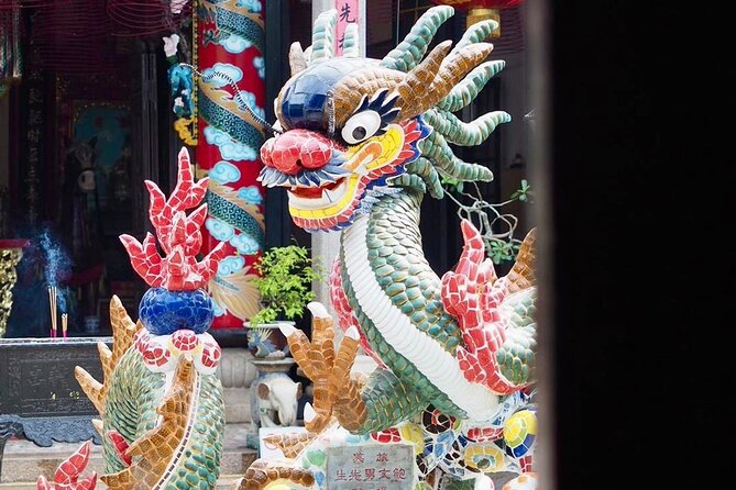 Hoi An Ancient Town Walking Tour with a Local - Stop 3: Cantonese Assembly Hall and the meaning in the ornament