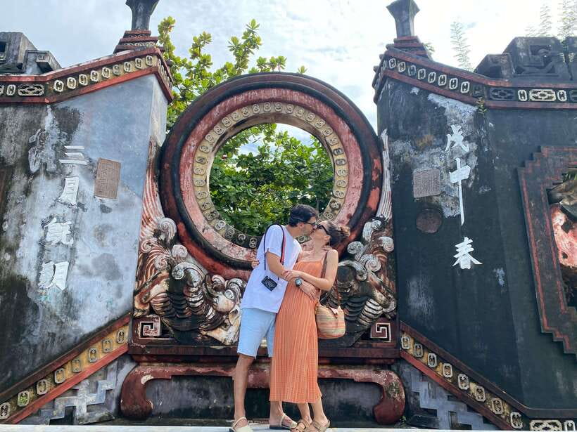 Hoi An Ancient Town - Walking Tour with Local Guide - Price and Logistics: How $14 Really Works