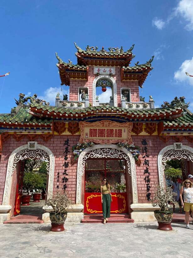 Hoi An Ancient Town - Walking Tour with Local Guide - Indoor Breaks and Hidden Alleys, What That Actually Means