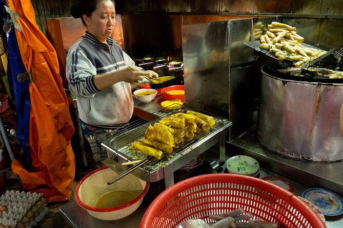 Hoi An at Sunset: Authentic Local Street Food Tour - Why 4:30 pm feels like the sweet spot in Hoi An