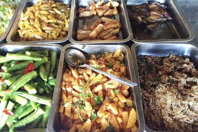 Hoi An at Sunset: Authentic Local Street Food Tour - Stop 1 and 2: the banh mi bakery and the first savory bite