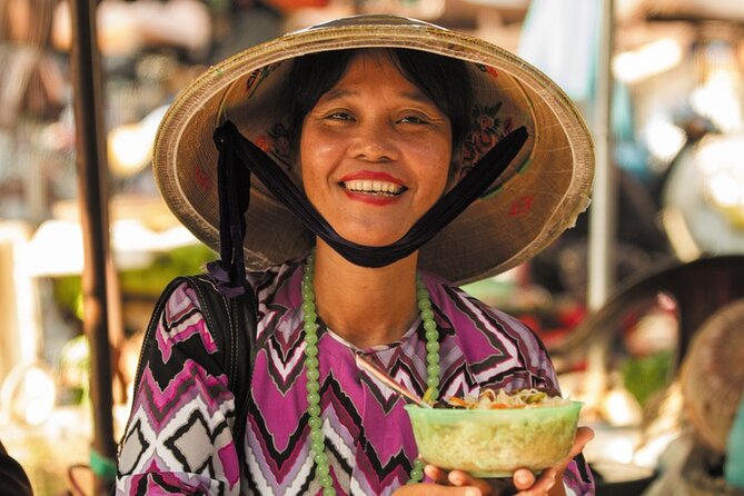 Hoi An at Sunset: Authentic Local Street Food Tour - Who this sunset street food tour suits best