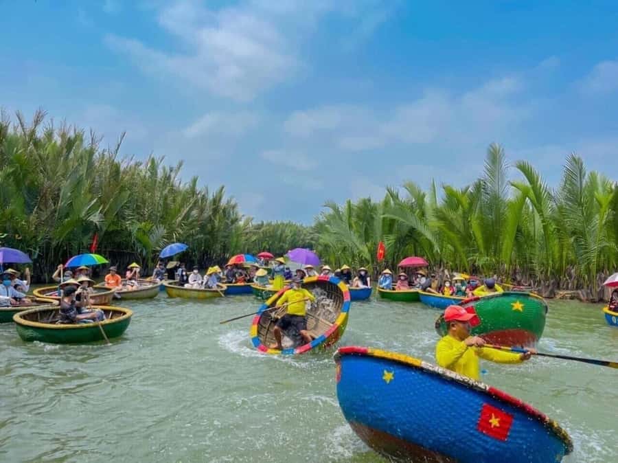Hoi An : Bamboo Basket Boat Tour with Transportation - Basket boat paddling and the race moment: fun, not just photos