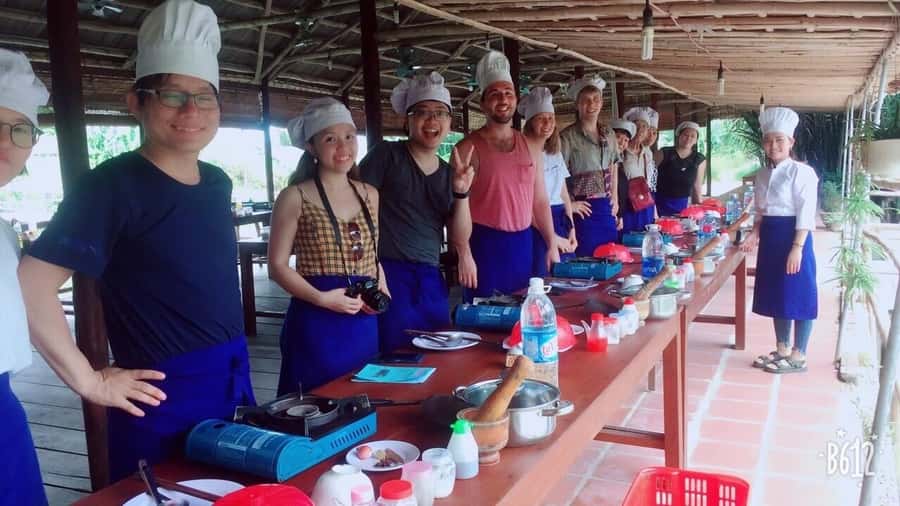 Hoi An: Bay Mau Cooking Class Only and Making Pho - Entering The Class From Big Dragon Bridge