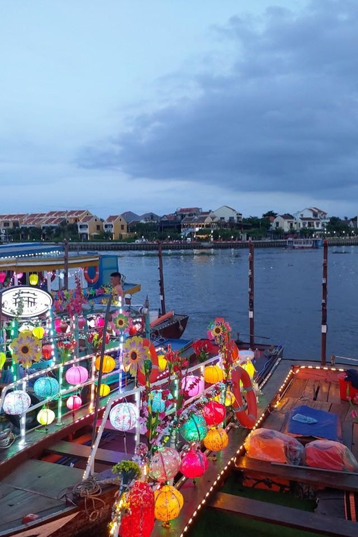 Hoi An Boat Lantern With Release Flower Hoai River At Night - Meeting at 153 Trần Phú: getting started the easy way