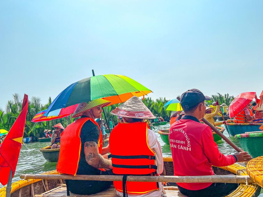 Hoi An: Cam Thanh Basket Boat Ride - Boat show moments and the playful activities you may see