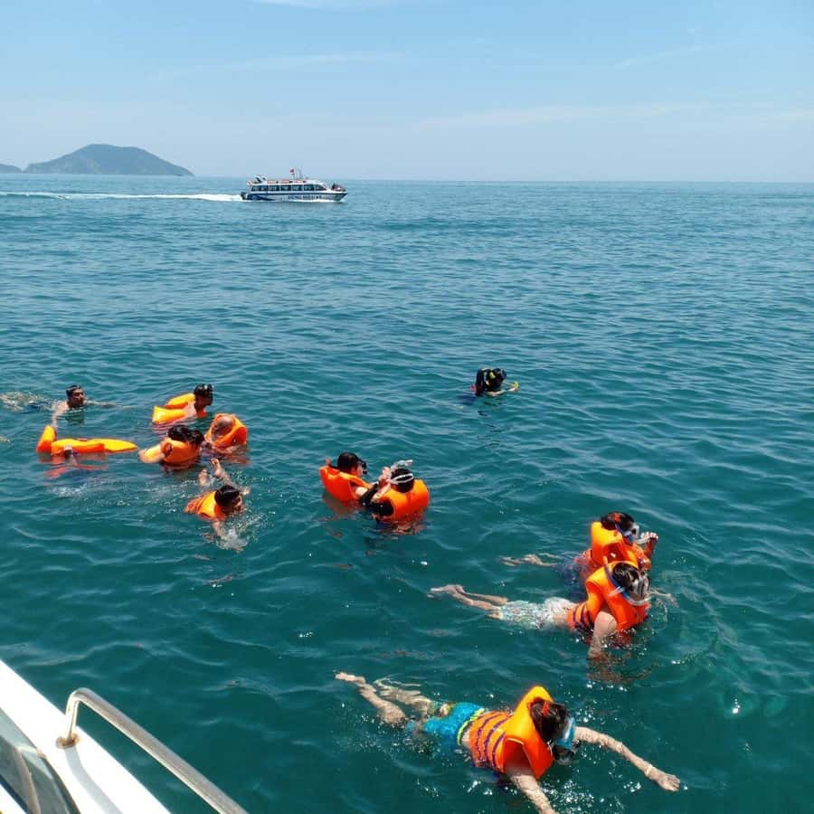 Hoi An: Cham Islands Snorkeling Trip by Speedboat with Lunch - What the price includes, and where you’ll spend extra
