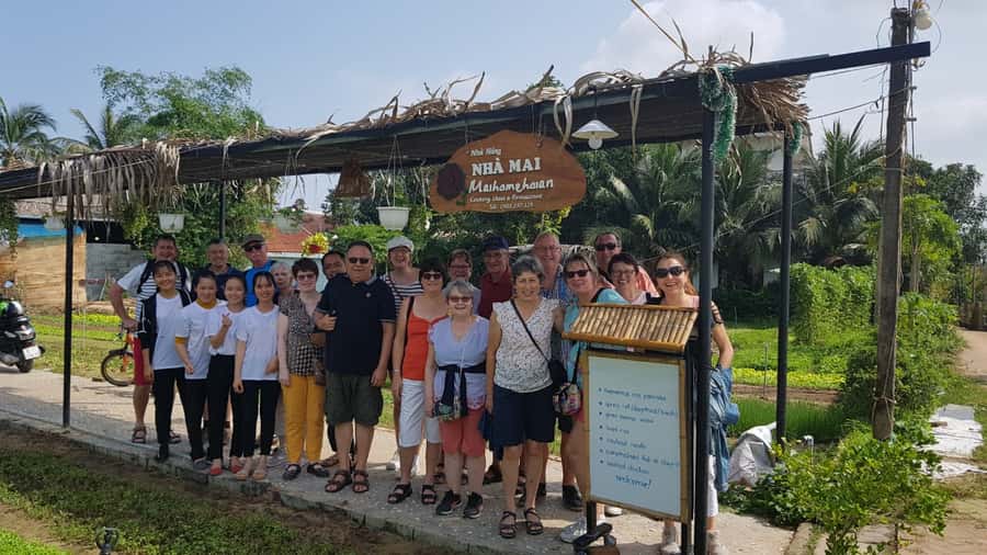 Hoi An Cooking Class With Market and Bamboo Basket Boat Tour - Arriving at the Cooking School Kitchen, Gardens Included