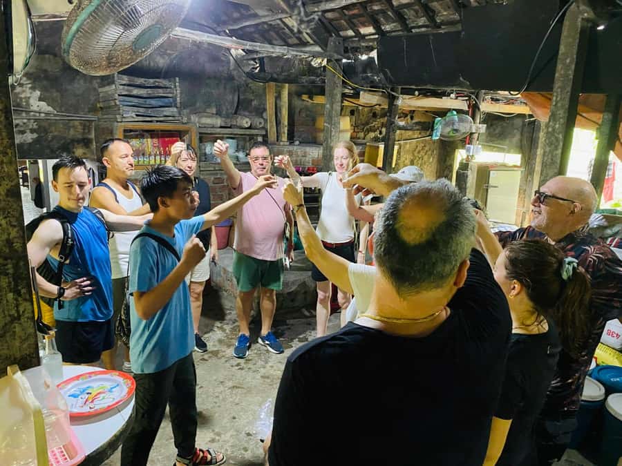 Hoi An Countryside Bike Tour- Tra Que Village & Basket Boat - A Half-Day That Feels Like a Village Day