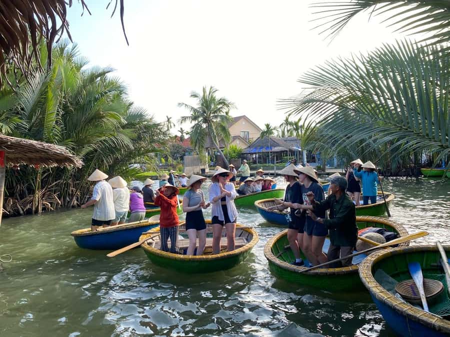 Hoi An Countryside Bike Tour- Tra Que Village & Basket Boat - Food and Drinks: Included, Satisfying, and Not Just Snacks