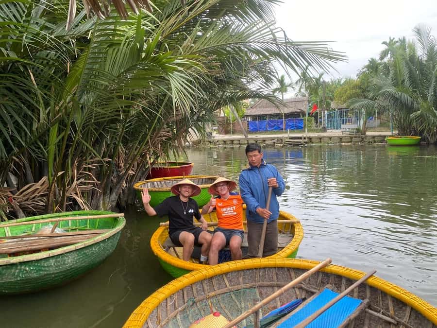 Hoi An Countryside Bike Tour- Tra Que Village & Basket Boat - Guides, Pace, and What “Smooth” Really Means Here
