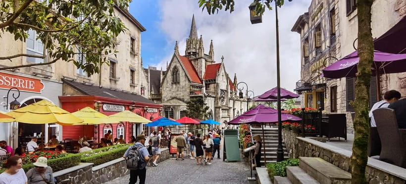 Hoi An/Da Nang: Ba Na Hills & Golden Bridge Tour with Dinner - Practical tips for the clouds, crowds, and clothing rules