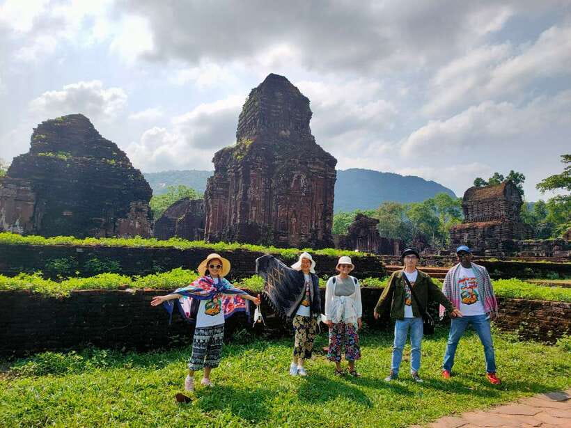 Hoi An/Da Nang: My Son Sunset Tour, Boat Trip with Brunch - Who should book this My Son sunset boat tour