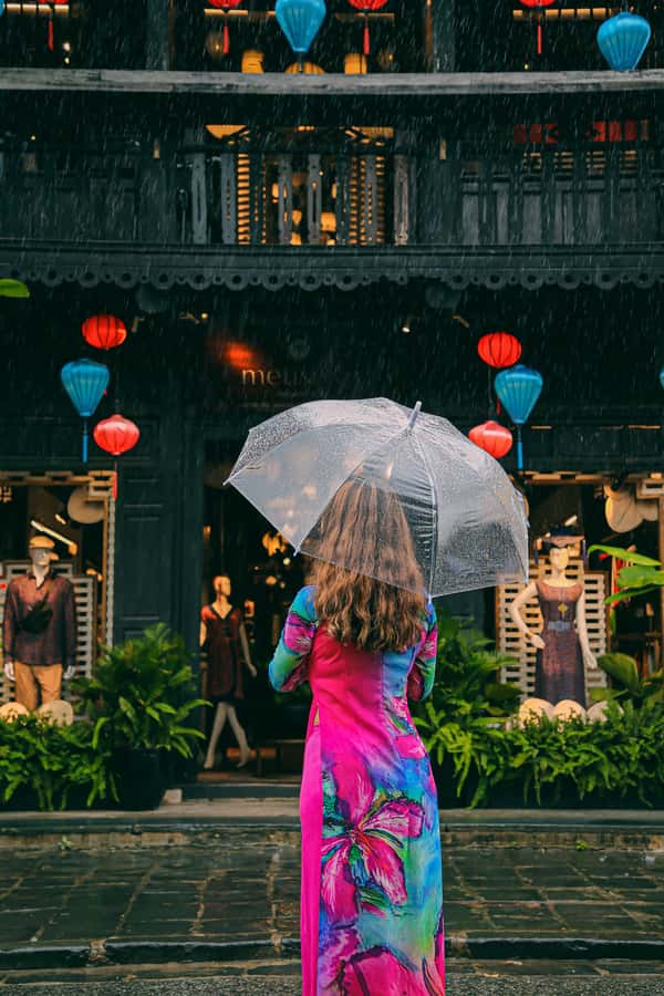 Hoi An/Da Nang: Private Photoshoot & Guided Walking Tour - Ao Dai outfit strategy, including the 60-minute option