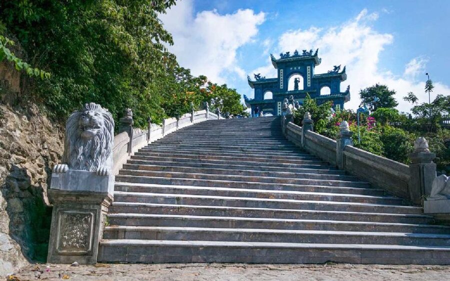 Hoi An/Da Nang: Snorkelling & Island-Hopping Speedboat Tour - Snorkel Stop Two: Tai Island Hard Coral, Fish Feeding, And Clear-Water Hunting
