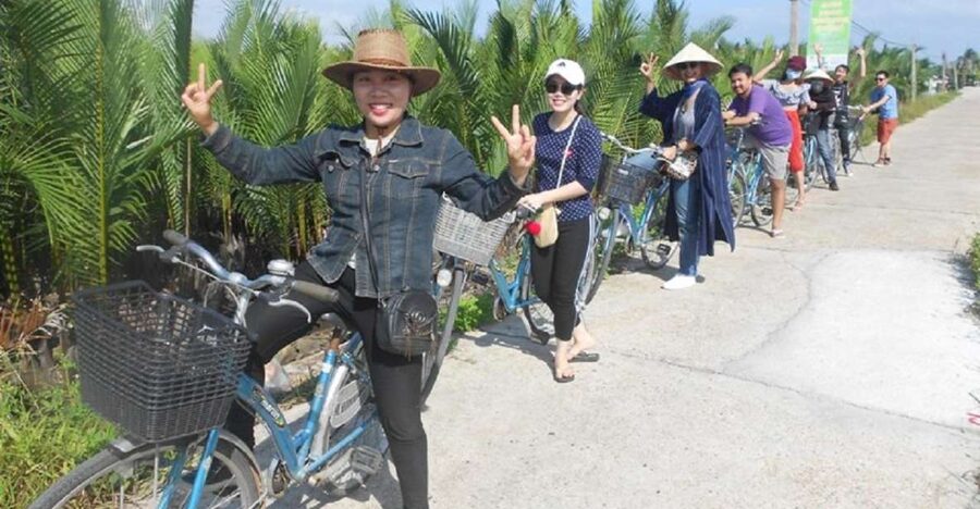 Hoi An Eco Bicycle Tour and Basket Boat Ride - After the Boats: Welcome Drink, Organic Garden, and Hands-On Fishing