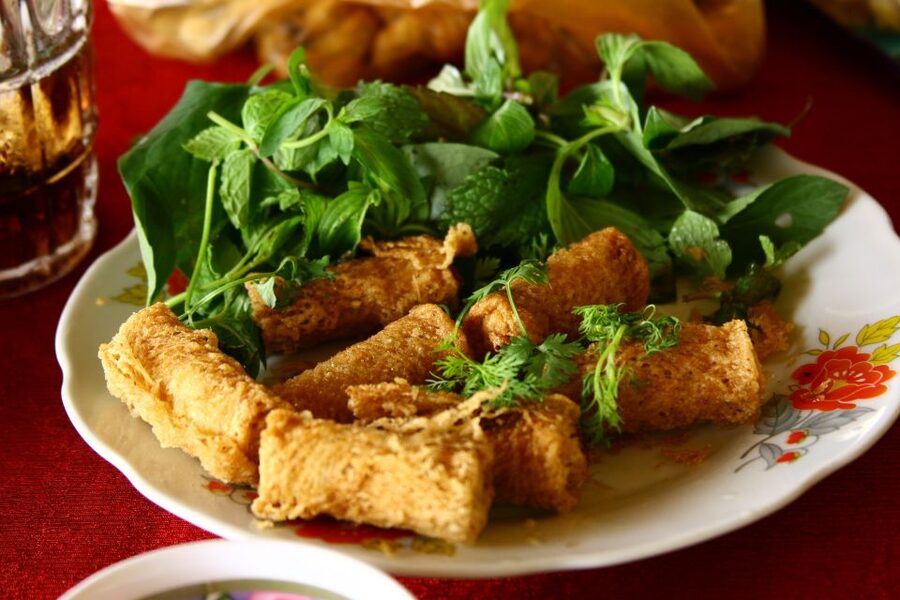 Hoi An: Evening Food Tour with 7 Tastings and Boat Trip - Key Things I’d Bet on Before You Go