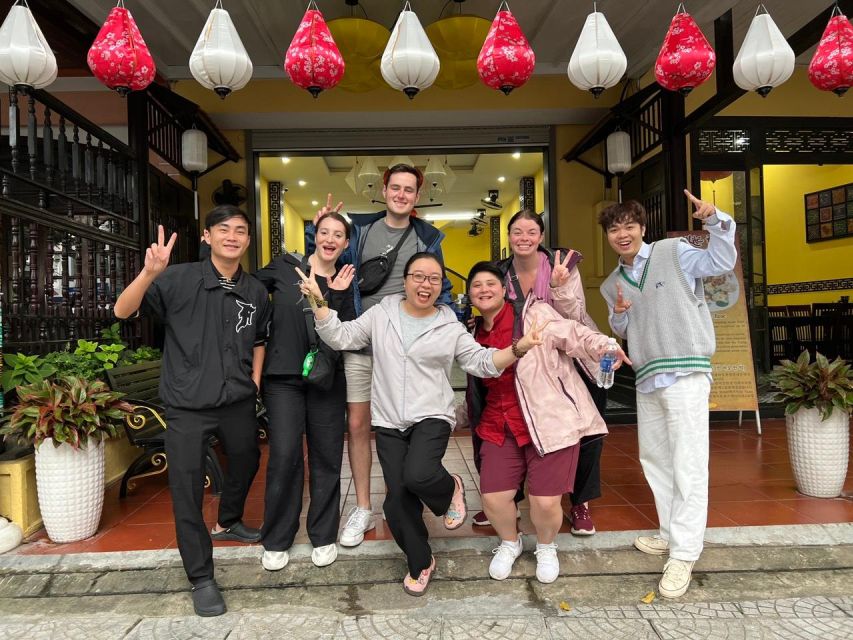 Hoi An: Evening Food Tour with 7 Tastings and Boat Trip - 4:30 Meet-Up, Then Immediate Food Momentum