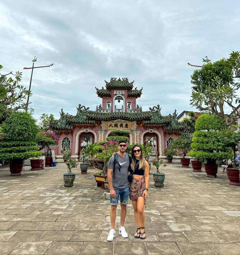 Hoi An: Half-Day Heritage Walking Tour - Traditional Art Performance Theatre: culture break, and a schedule wildcard
