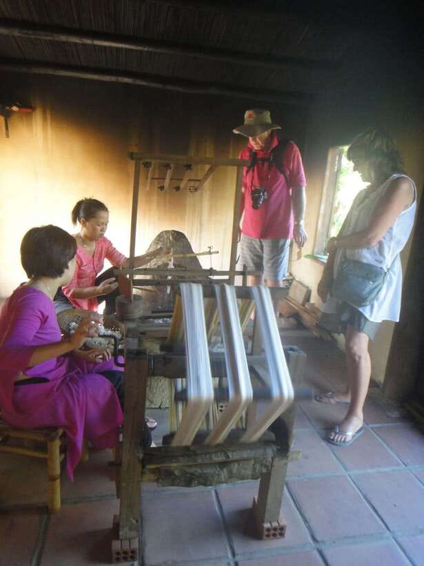 Hoi An: Half-day Silk Weaving Discovery Tour - Weaving Workshop Moments: Watching Fabric Take Shape