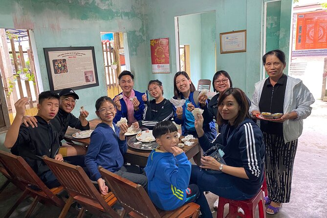 HOI AN Hidden Gems in Rural Villages & River Islands PRIVATE TOUR - Tra Que Vegetable Village and the Riverside Lunch Finale