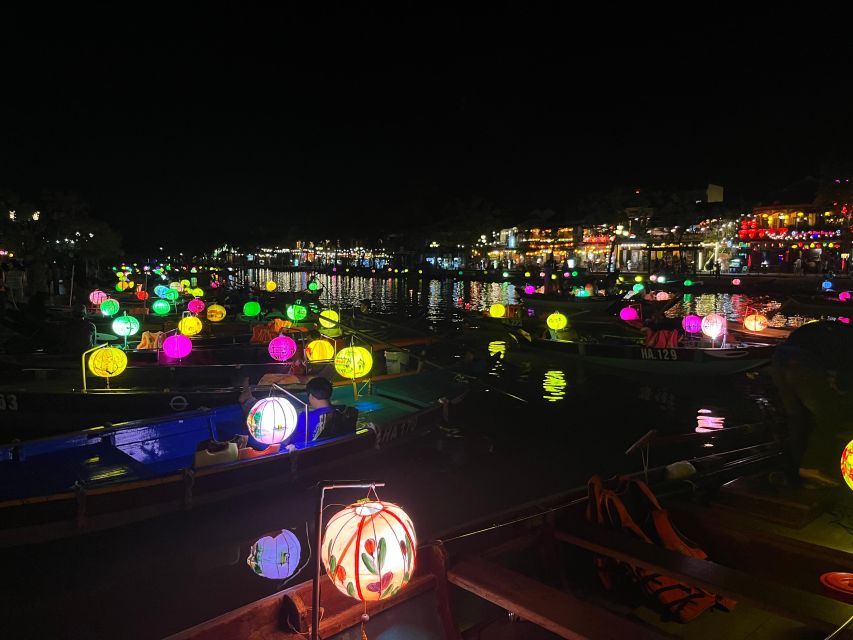 Hoi An hiden food adventure - Old Buildings, Hoài River Views, and the Romantic Finish