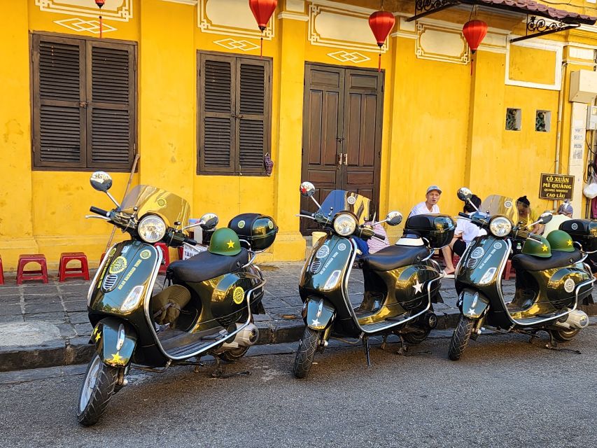 Hoi An Highlights and Hidden Gems Tour by Vespa - Lunch of Hoi An specialties: included set menu at a local family place