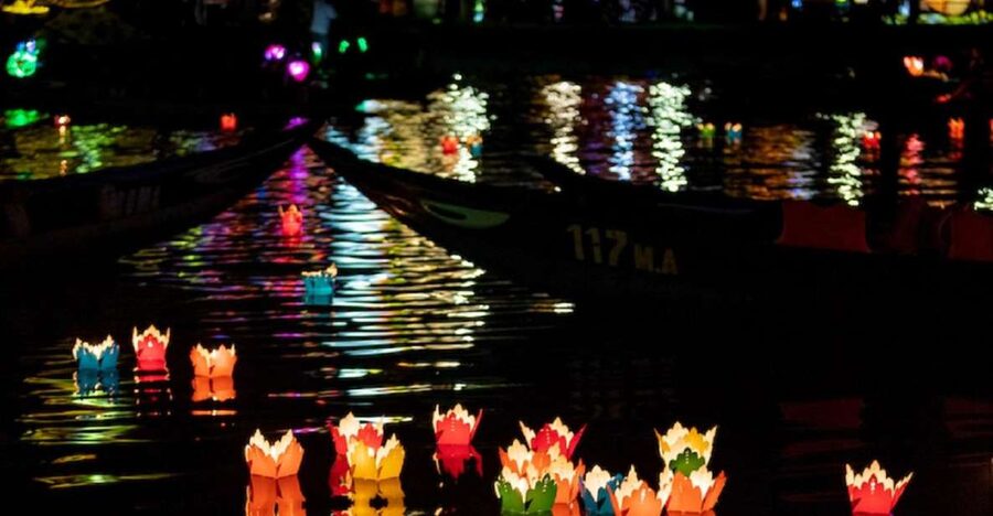 Hoi An : Hoai River Boat Trip by Night and Floating Lantern - Private wooden boat, your group only, and what you do on board
