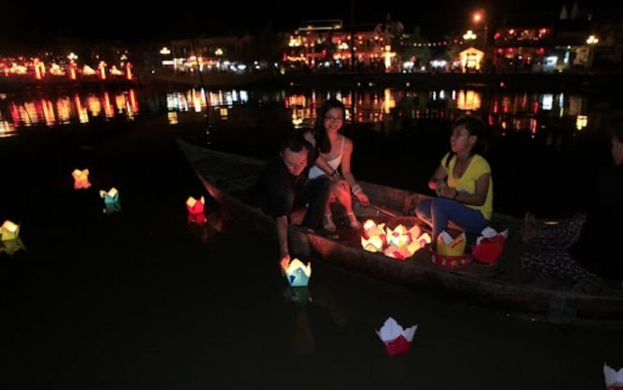 Hoi An: Hoai River Night Boat Trip and Floating Lantern - Key things that make this trip worth your time
